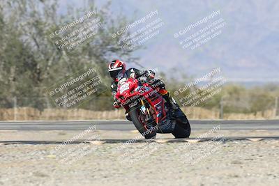 media/Dec-04-2025-Racers Edge (Thu) [[5ebc9f124d]]/2-A Group/3-Session 2 (Turn 3 Exit Pans)/